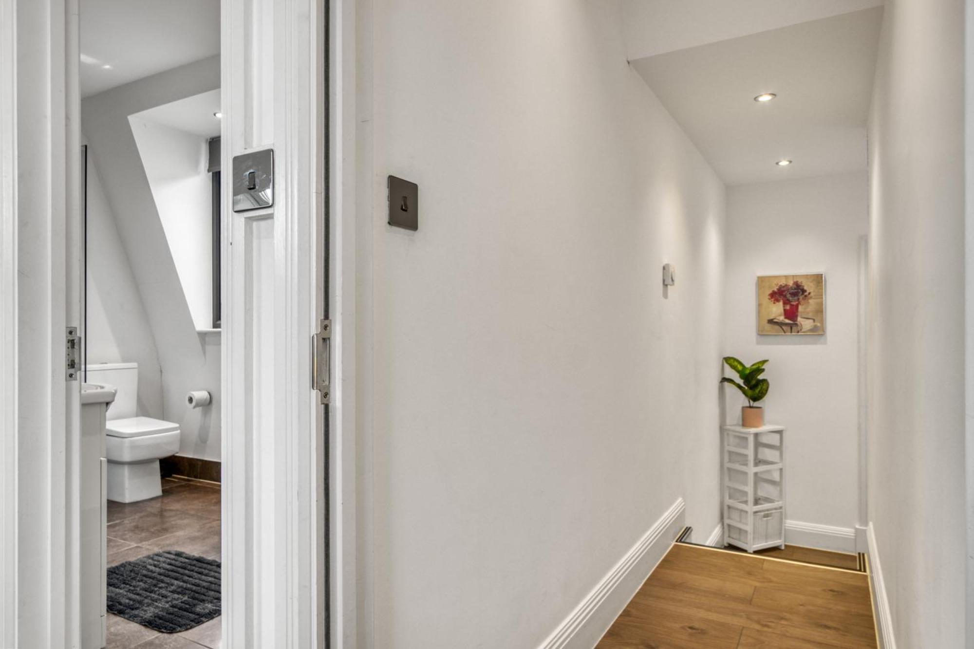 Luxurious Hidden Gem In Wandsworth Apartment London Exterior photo